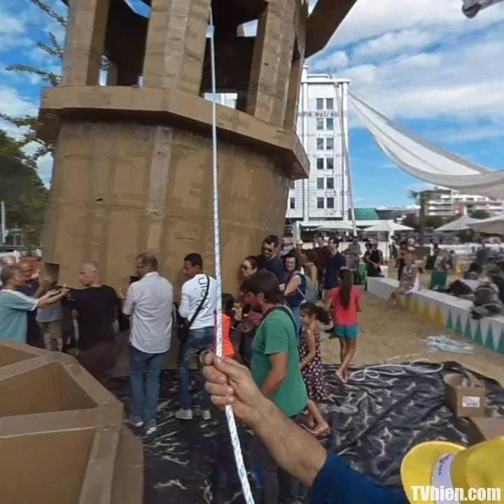 VR